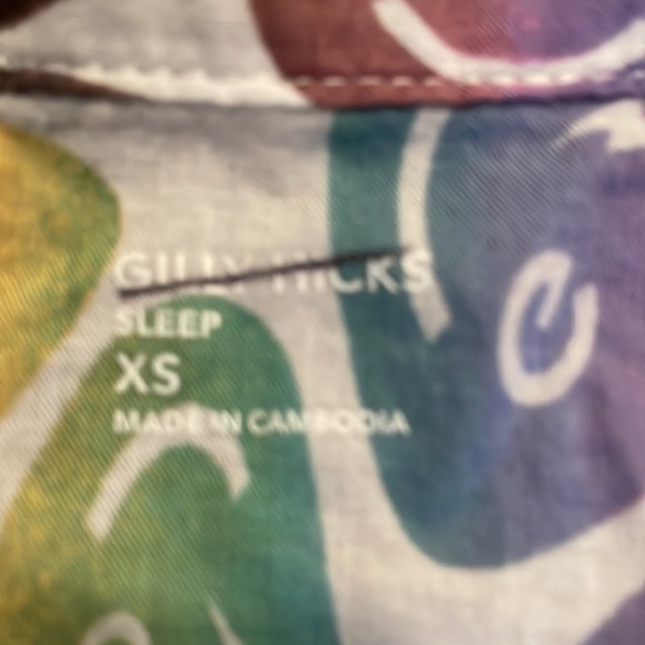 Gilly Hicks pajama top - Picture 2 of 5